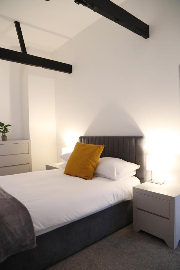Letting Serviced Apartments - Guards View, Windsor Exterior foto